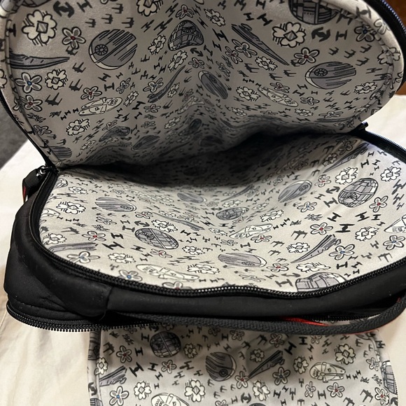 Vera Bradley Darth Vader Backpack - Picture 5 of 6